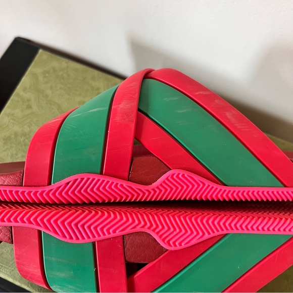 Gucci Women’s Criss Cross Red and Green Slide Sandals 39 - Picture 6 of 10